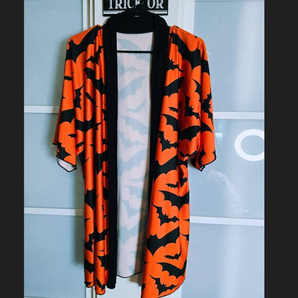 Black and Orange Bat Kimono/Robe - Picture 1 of 3